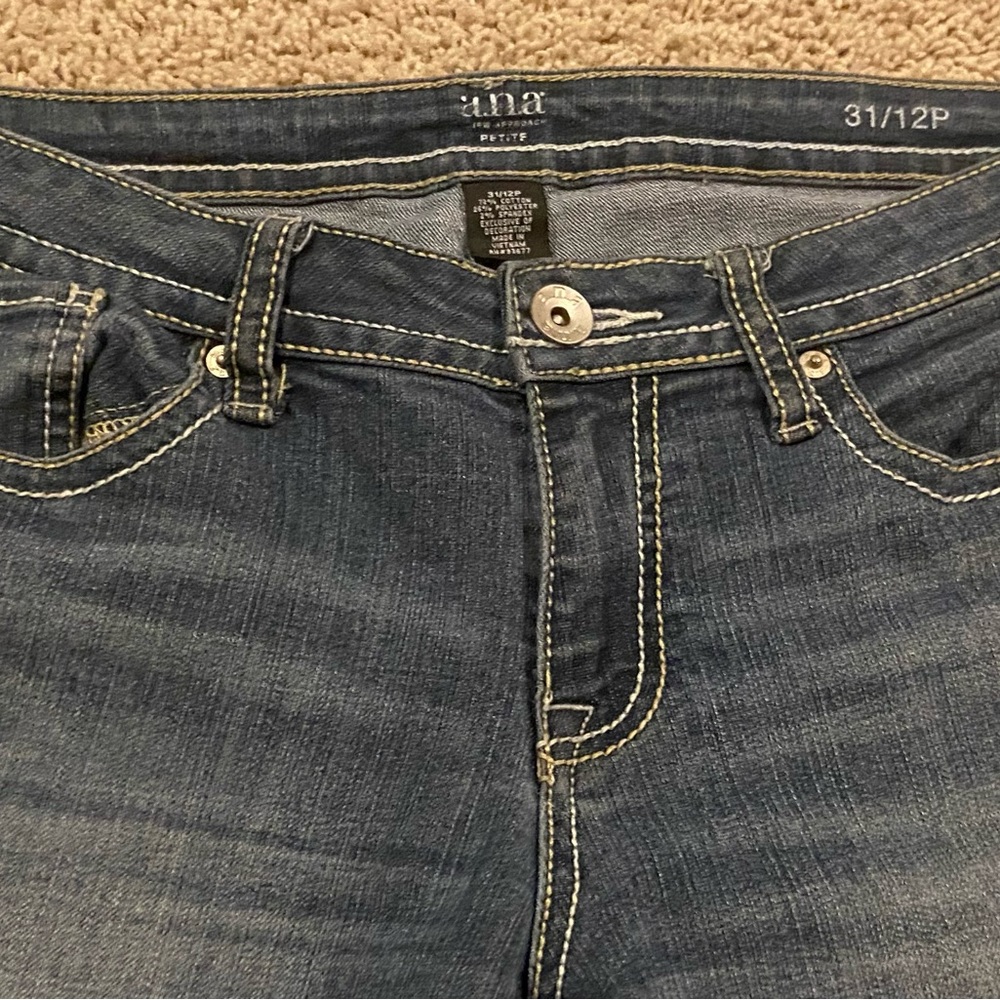 ANA Capri jeans size 31/12 petite